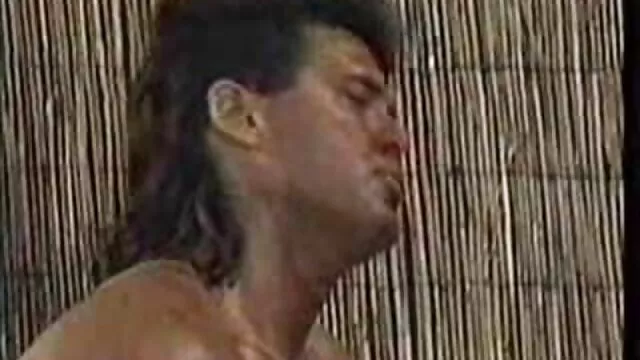 LETSDOEIT incesto español hentai - Teen Maid limpia la casa en topless por 20 $