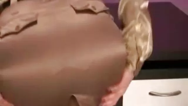 Mega Blondine mit Piercing Muschi hentai anal español