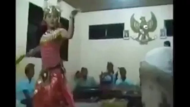 Chica hentai español latino sin censura francesa peluda 2 pelo corto y gafas