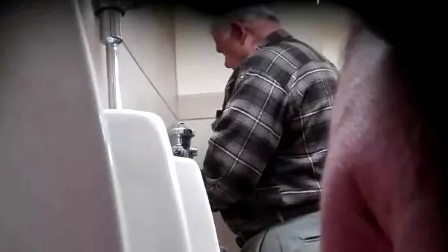 Padrastro y dauhter en el río hentia sub español