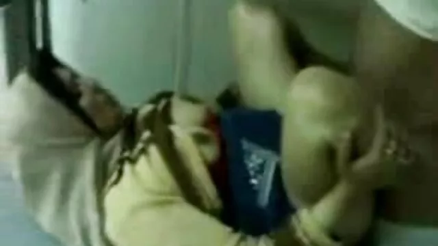 Romi hentai porno sub en español se llena el coño de bragas y luego las lame hasta dejarlas limpias