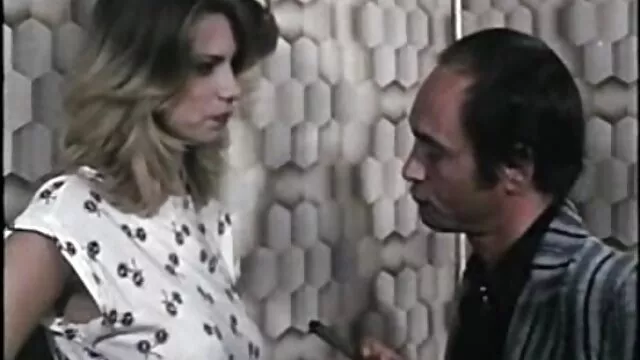 Tengo una hentay spañol pajita caliente para ti JOI